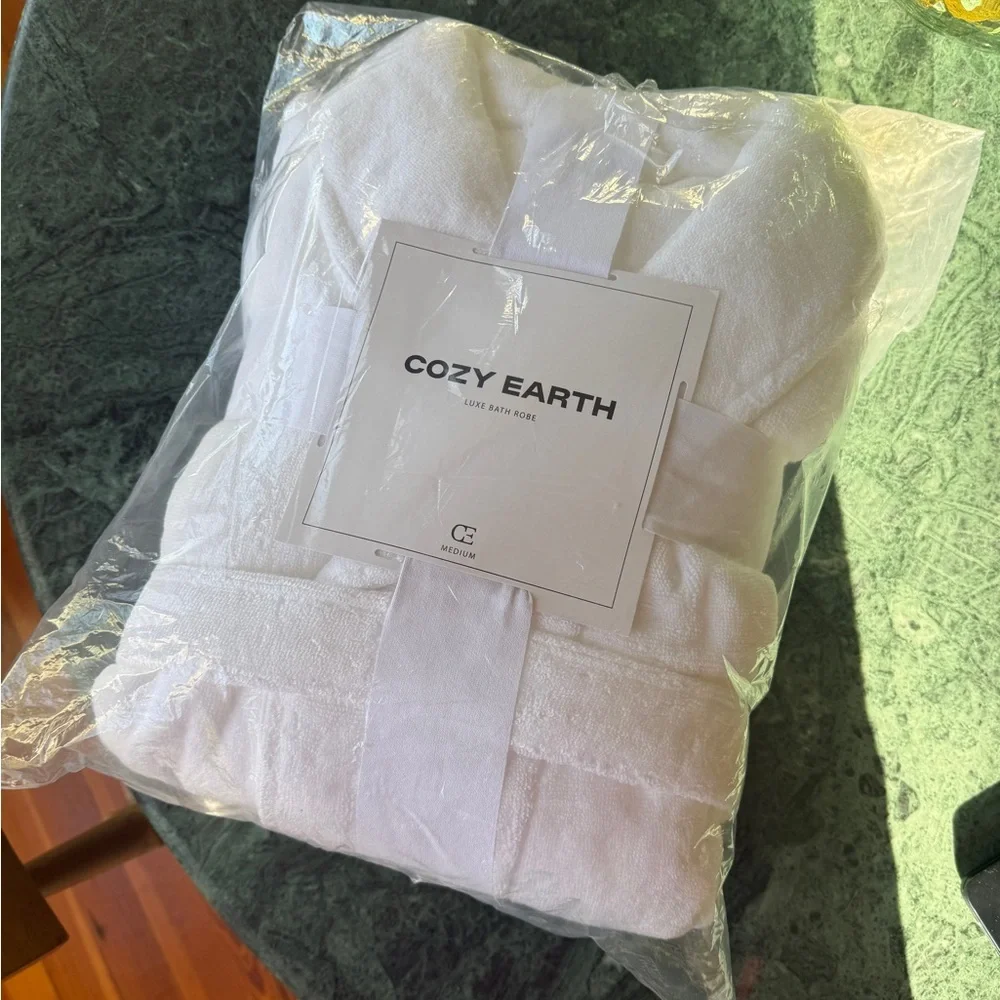 Luxe Bath Robe - Picture 6 of 6